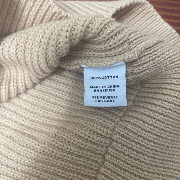NWT 525 America Tan and Cream Off-the-Shoulder Sweater size XS - Picture 7 of 10